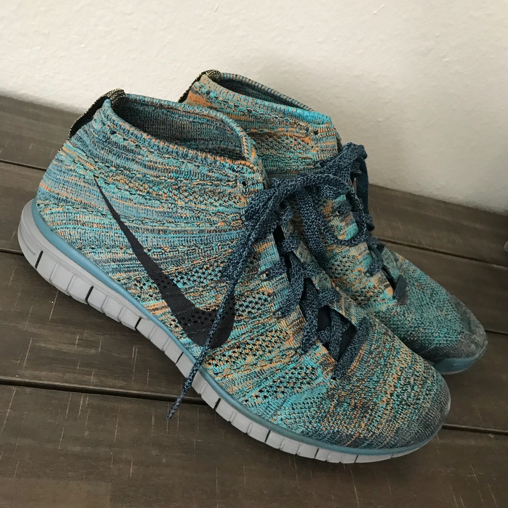Nike Flyknit Chukka